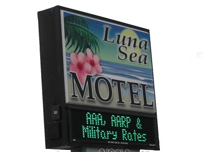 [Luna Sea Motel: AAA, AARP & Military Rates]