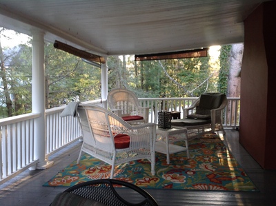 [How many hotels have you stayed at with such a porch?  Yes, this entire porch is for our use.  I tell you, once you find a good bed&breakfast, stay with it.]